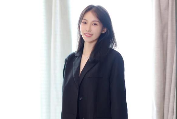 女生不主动找你聊天，是不是就是不喜欢你？ - 吾享客