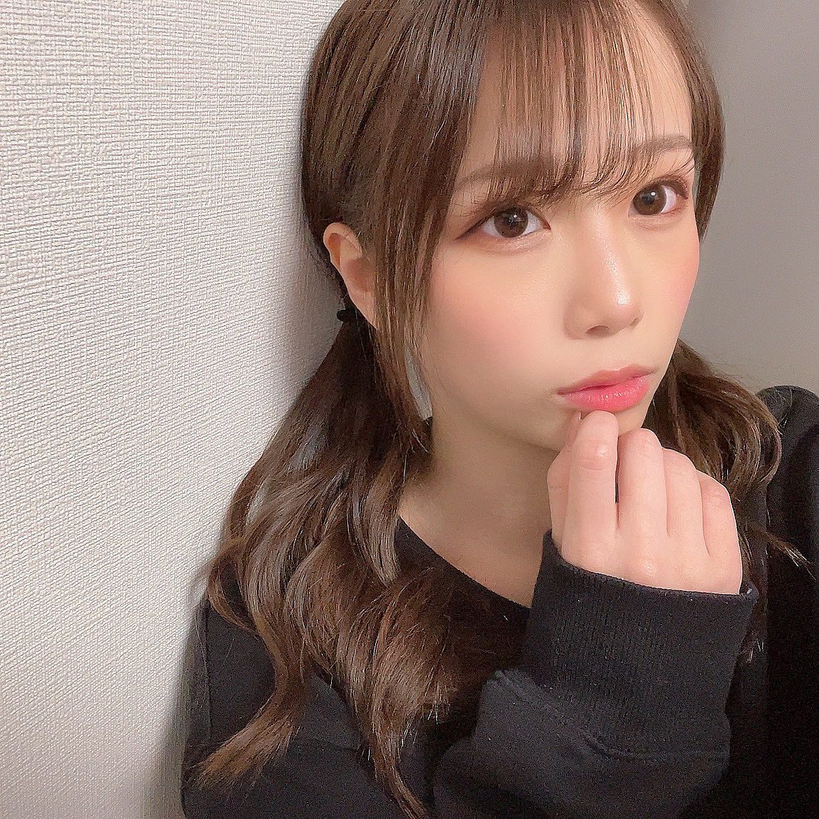 19岁美艳正妹《乙阳葵》傲人高峰满满的压迫感 - 吾享客