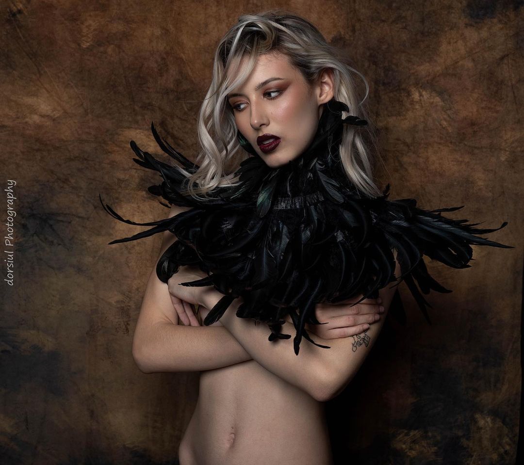 模特儿《Andrea Cano》写真作品 清凉不失时尚奶香四溢 - 吾享客
