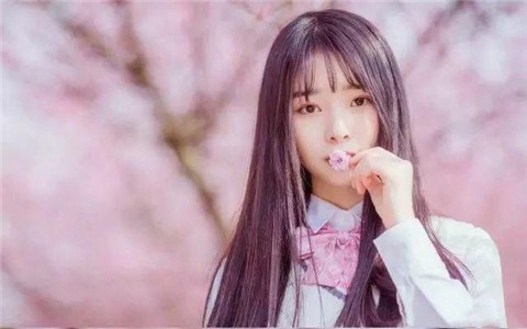女朋友开玩笑把她惹生气了怎么哄 - 吾享客