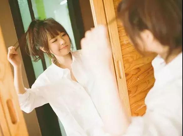 男生炫耀女友的心理 男生为什么炫耀女友 - 吾享客