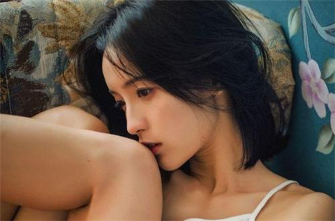 男生说你朋友圈发太多是什么意思 男生会看前女友朋友圈吗 - 吾享客