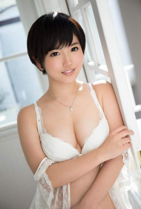 纯真系短发美少女《柚木彩花》精选作品推荐介绍及封面预览 - 吾享客